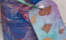 a close up of a tag