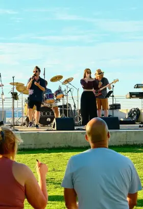 Summer-Series-Soulful-Sunday.jpg